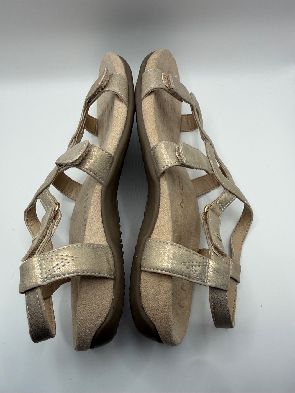 Vionic Rest Jodie model, Metallic Gold Strappy Sandals - Picture 5 of 8